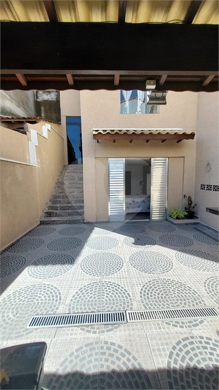 Sobrado à venda com 3 quartos em Jardim Universo, Mogi das Cruzes, SP