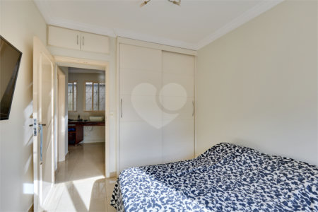 Casa de Vila à venda com 4 quartos, sendo 2 suítes, em Campo Grande, São Paulo, SP