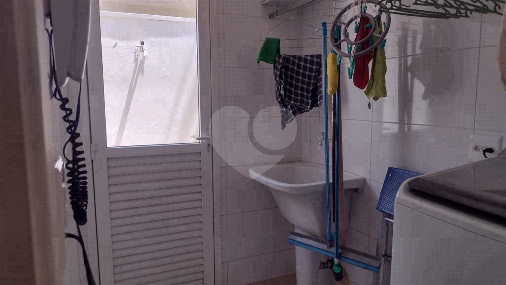 Casa à venda com 3 quartos, sendo 1 suíte, no condomínio Residencial Bouganville, Araraquara - SP