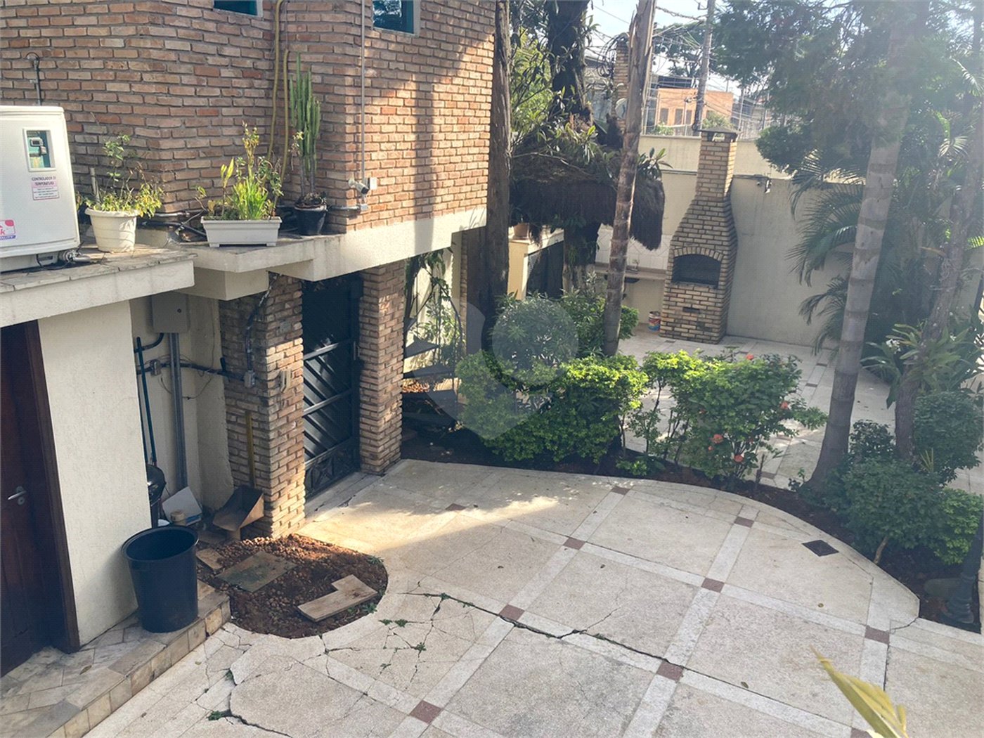 Casa à venda com 3 quartos, sendo 1 suíte, no condomínio Barbará II, São Paulo - SP