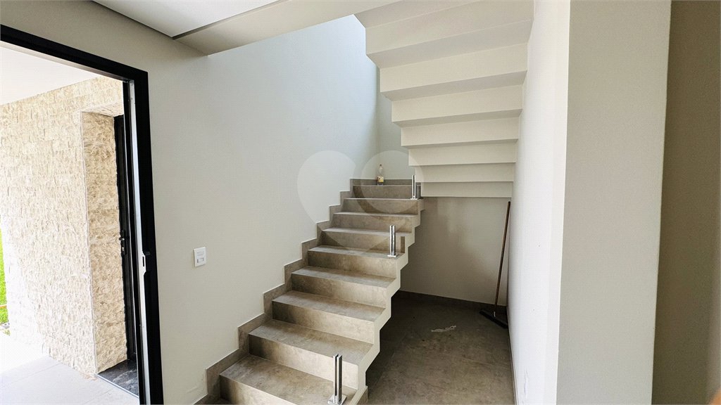 Casa à venda com 3 suítes no condomínio Santa Isabel I, Louveira - SP