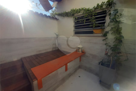 Casa à venda com 4 quartos, sendo 2 suítes, em Jardim Franca, São Paulo, SP