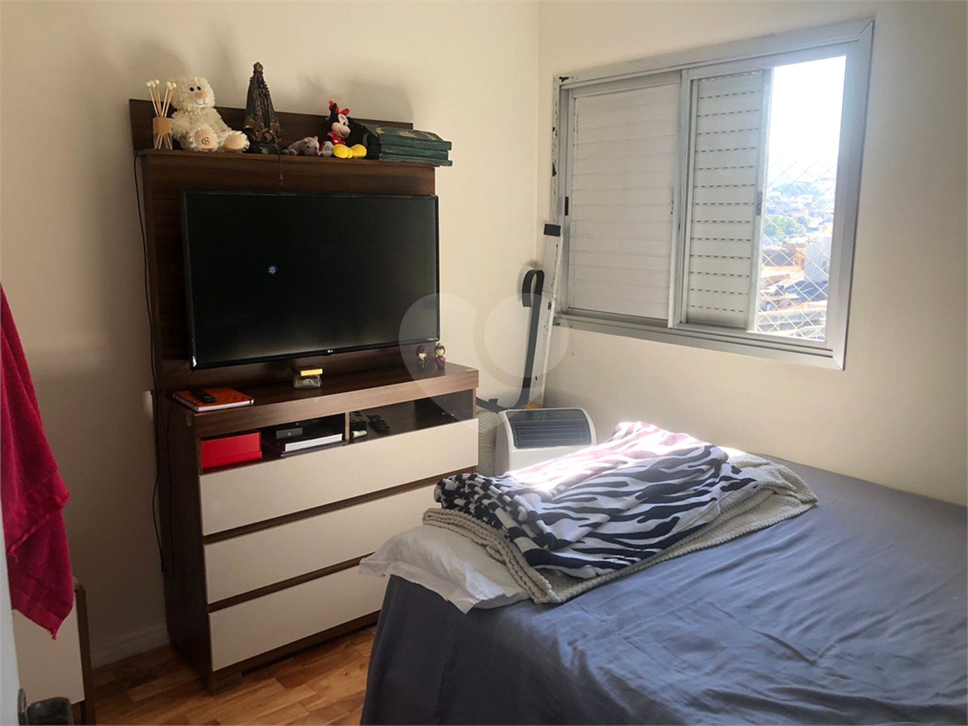 Apartamento à venda com 3 quartos, sendo 1 suíte, em Jardim Mariliza, São Paulo, SP