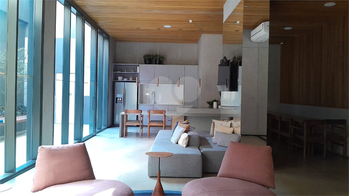 Apartamento à venda com 2 suítes em Pinheiros, São Paulo, SP