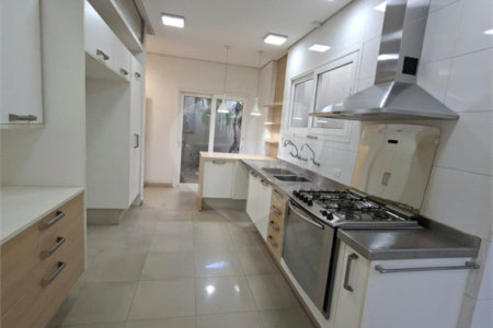 Casa à venda com 2 quartos, sendo 1 suíte, em Planalto Paulista, São Paulo, SP