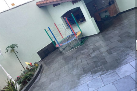 Casa à venda com 3 quartos, sendo 1 suíte,  em Vila Curuçá, São Paulo, SP