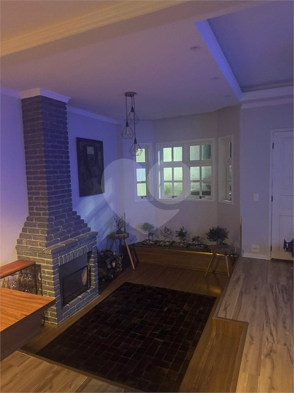 Casa à venda com 3 quartos, sendo 1 suíte, no condomínio Vilage Palmas, São Paulo - SP
