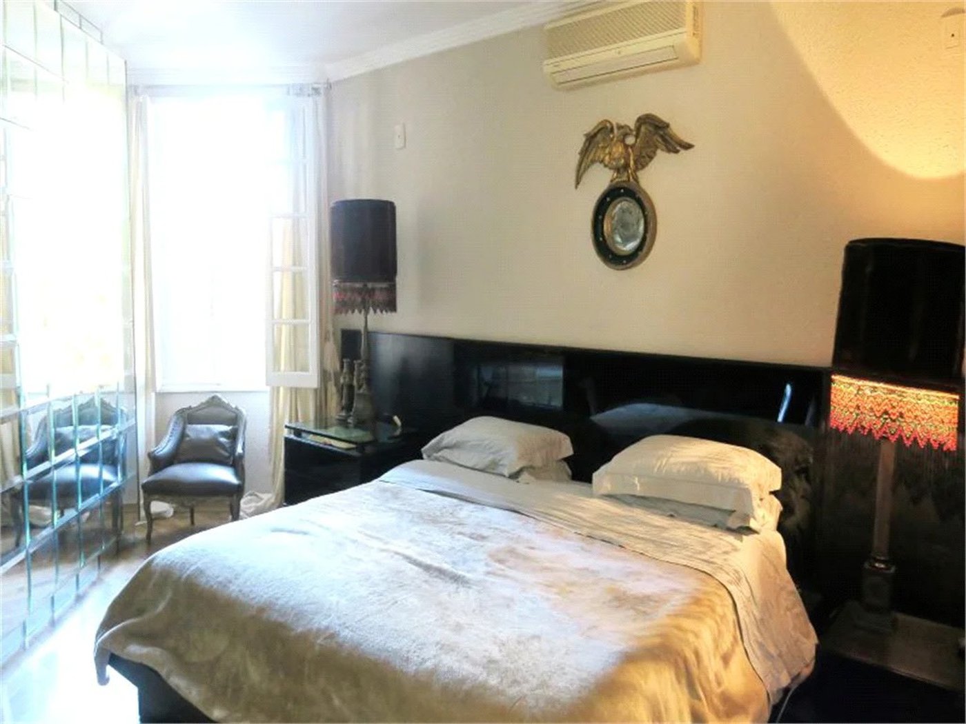 Casa à venda com 4 quartos, sendo 3 suítes,  em Morumbi, São Paulo, SP