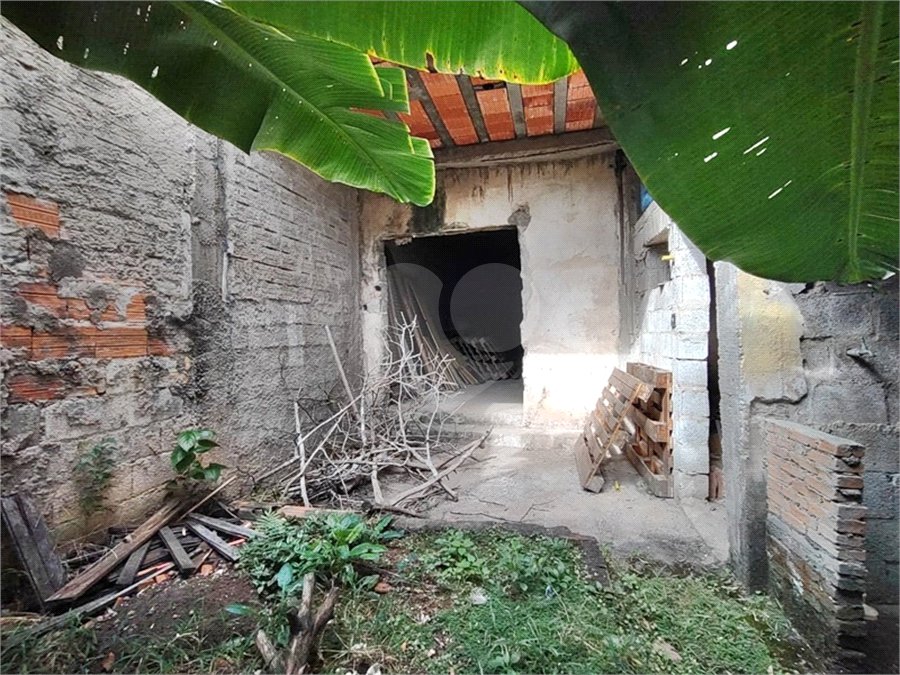 Sobrado à venda com 3 quartos, sendo 1 suíte, em Vila Pedra Branca, São Paulo, SP
