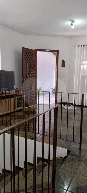 Sobrado à venda com 2 quartos em Granja Carolina, Cotia, SP