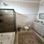 Casa à venda com 5 quartos no bairro Jardim Santa Silvia em Piracicaba/SP.