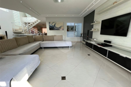 Casa à venda com 3 suítes no condomínio Reserva Nova Cantareira, São Paulo - SP