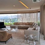 Apartamento à venda com 3 suítes em Moema, São Paulo, SP