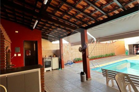 Sobrado à venda com 3 quartos, sendo 2 suítes,  em Alto Ipiranga, Mogi das Cruzes, SP
