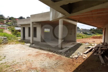 Sobrado à venda com 3 quartos, sendo 1 suíte, em Jardim Centenário, Atibaia, SP