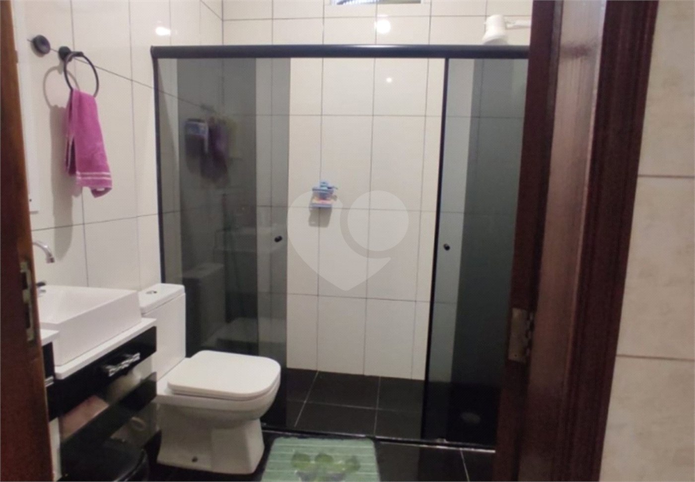 CASA A VENDA NO BAIRRO NOVO HORIZONTE COM 200M², 4 DORMITÓRIOS, 2 BANHEIROS, 2 VAGAS, SJC