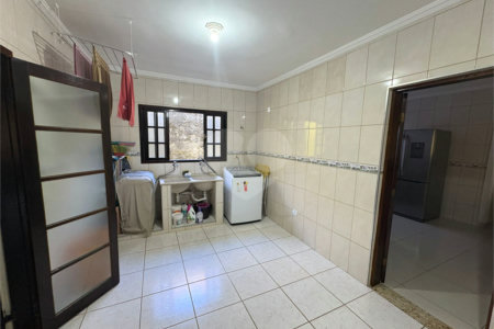 Casa à venda com 3 quartos, sendo 1 suíte, em Jardim Casa Branca, Suzano, SP