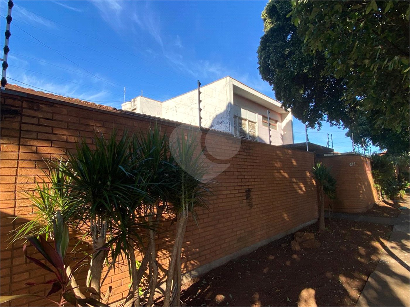 Casa para alugar com 4 quartos, sendo 2 suítes, no Centro, Araraquara, SP