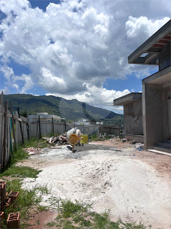 Casa à venda com 4 suítes no condomínio Itapora, Atibaia - SP