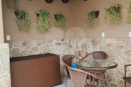 Apartamento à venda com 3 quartos, sendo 1 suíte,  em Enseada, Guarujá, SP