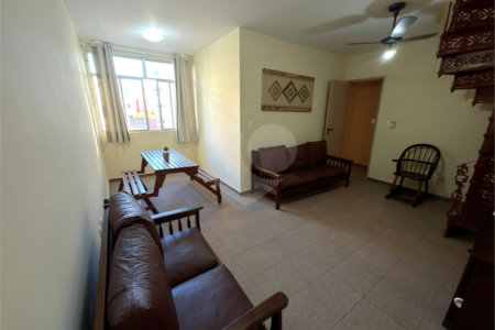 Cobertura à venda com 4 quartos, sendo 2 suítes,  em Braga, Cabo Frio, RJ