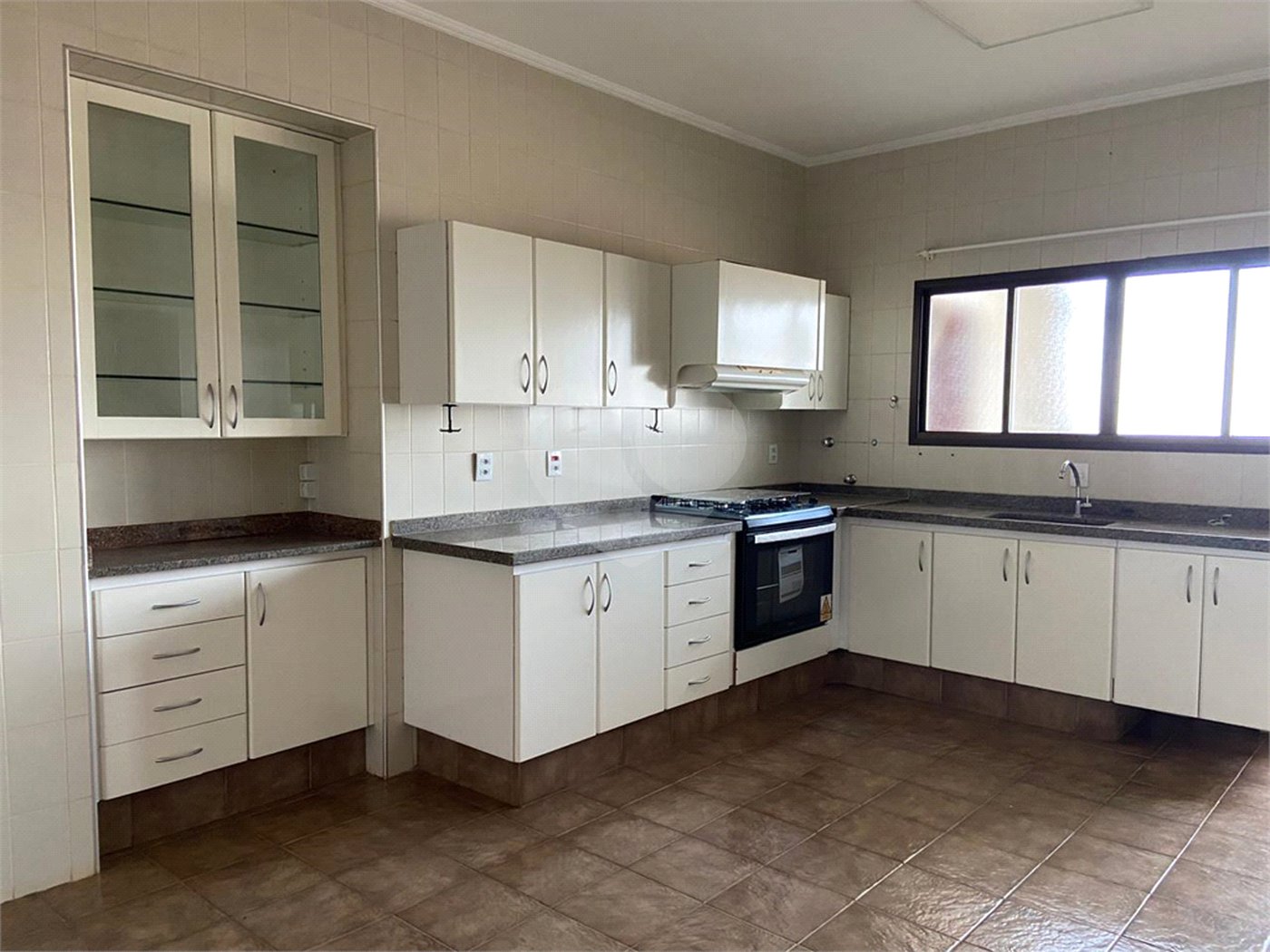 Apartamento à venda com 3 suítes no Centro, Araraquara, SP