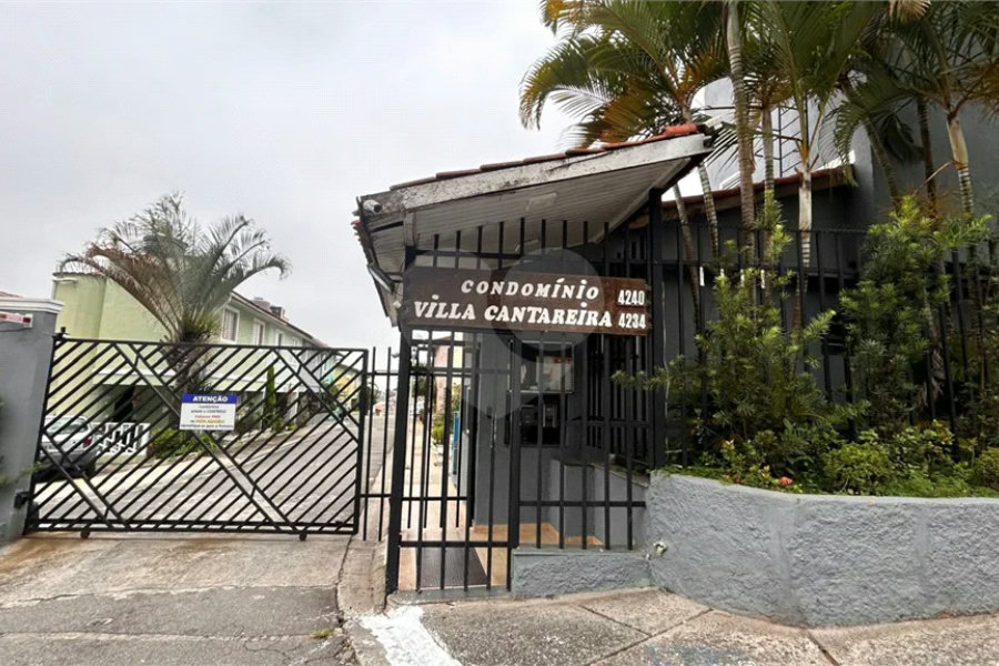 Casa à venda com 3 quartos no condomínio Vila Cantareira, São Paulo - SP