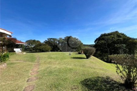 Sítio à venda com 4 quartos, sendo 2 suítes,  em Sorocamirim (canguera), São Roque, SP