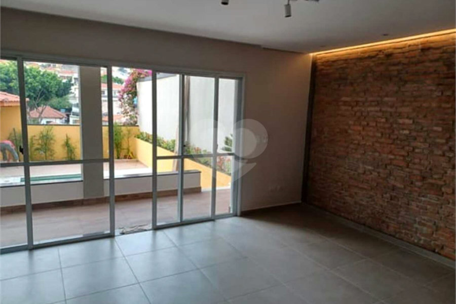 Casa à venda com 3 suítes em Santana, São Paulo, SP