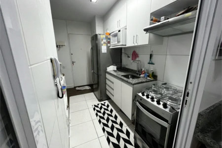 Apartamento à venda com 2 quartos, sendo 1 suíte,  em Vila Praia, São Paulo, SP