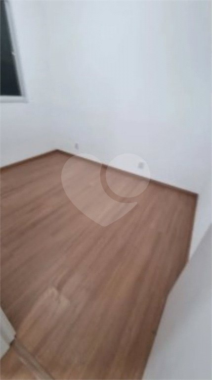 Apartamento à venda com 2 quartos em Vila Zat, São Paulo, SP