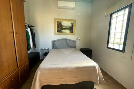 Casa à venda com 3 suítes no condomínio Estância Marambaia, Vinhedo - SP