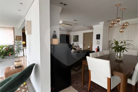 Apartamento à venda com 3 suítes em Vila Andrade, São Paulo, SP