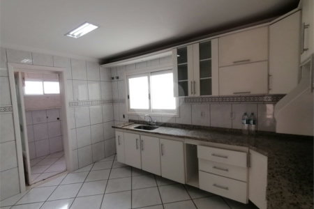 Casa para alugar com 3 quartos, sendo 1 suíte, no condomínio Recanto dos Paturis, Vinhedo - SP