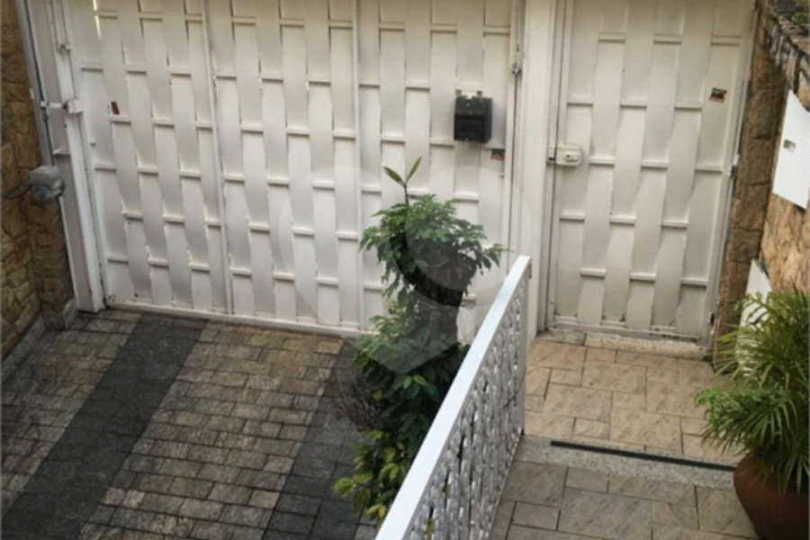 Sobrado à venda com 3 quartos, sendo 1 suíte, em Tremembé, São Paulo, SP