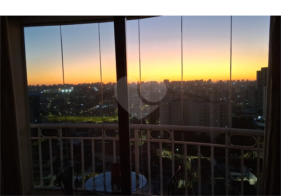Apartamento na Vila Mascote | 1 dormitório | 1 vaga | Varanda