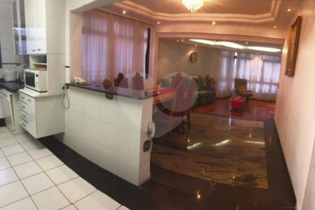 Oportunidade - Apto. 4 Suites / 4 Vagas de garagem