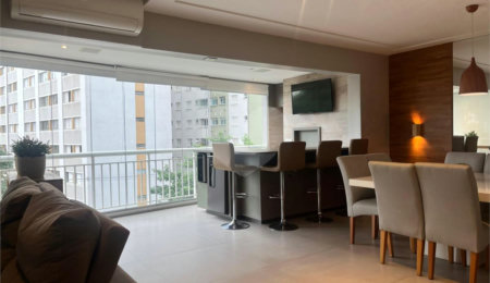 Apartamento à venda com 3 quartos, sendo 2 suítes, em Vila Mariana, São Paulo, SP