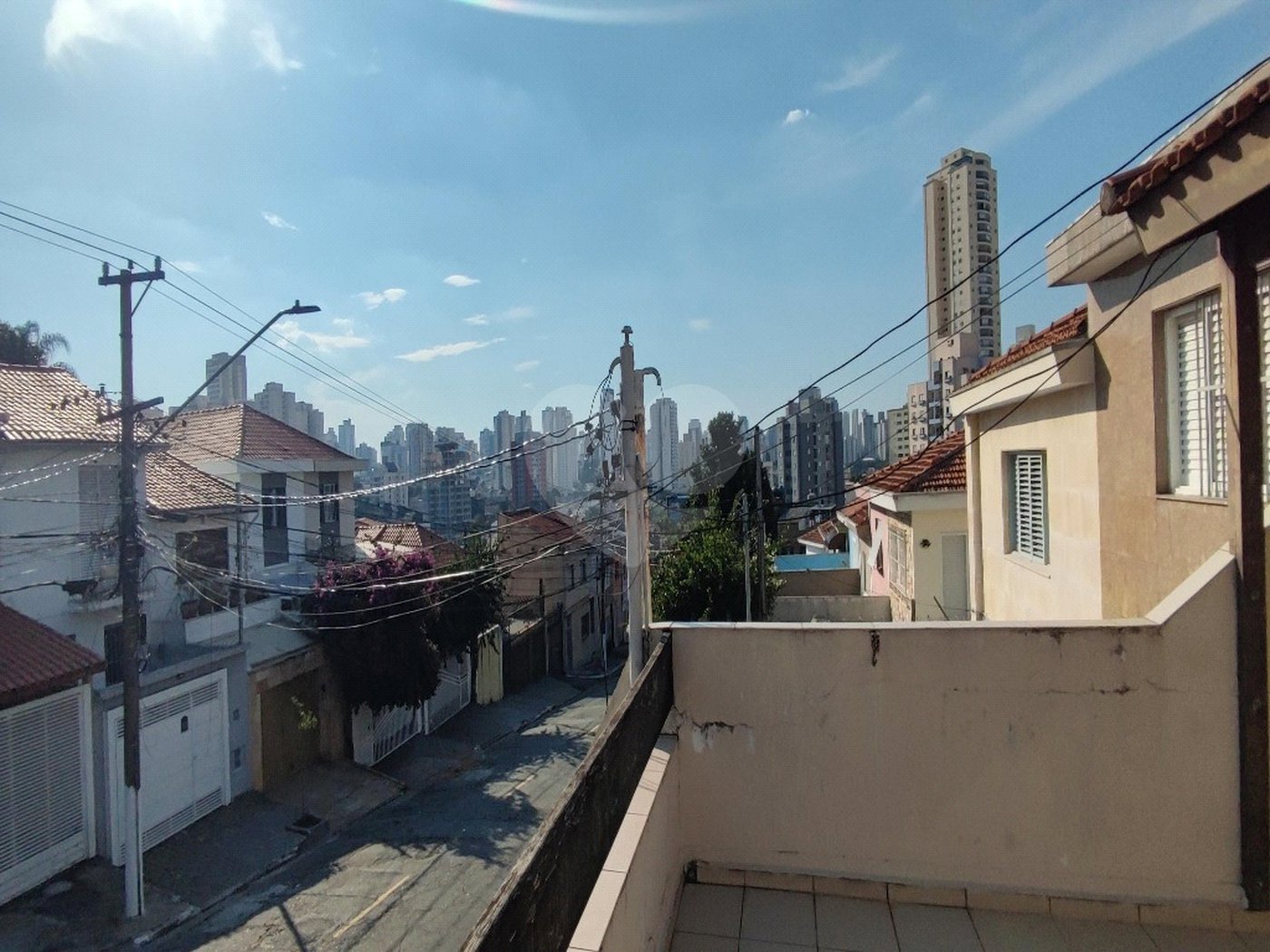 Sobrado com 125m² , 3 dormitórios , sendo 1 suíte , 2 vagas de garagem , à venda no Bosque da Saúde.