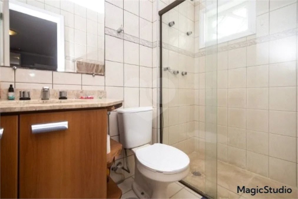 Casa com 260m², 3 dormitórios, 4 vagas, à venda em São Caetano do Sul.
