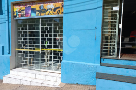 Salão comercial com 206,00 m² .