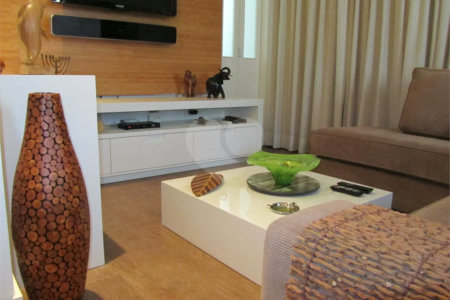 Cobertura Duplex com 126,metros quadrados próximo ao Shopping Pátio Paulista.