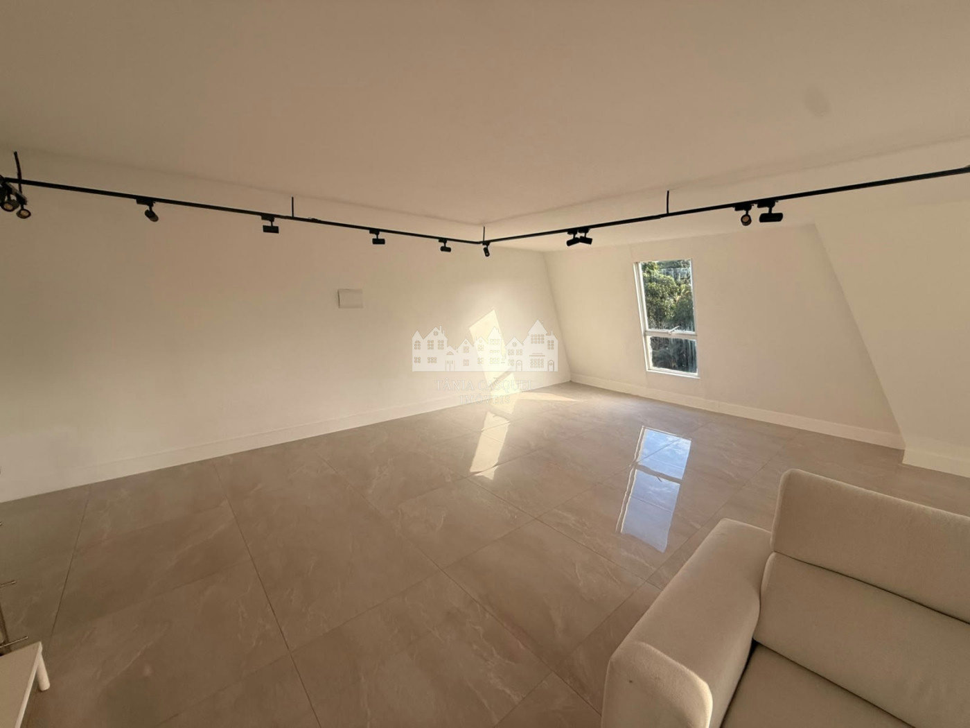 Apartamento à venda ou para alugar com 3 quartos, sendo 1 suíte,  em Itapetinga, Atibaia, SP