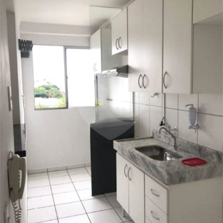 Apartamento no Condomínio Monte Vernon