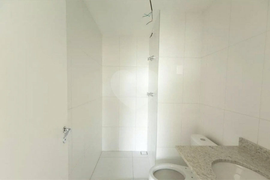 Vendo duas casas em um terreno de 10 x 40 (400 m2 ) com 223 m2 construídos CHÁCARA INGLESA