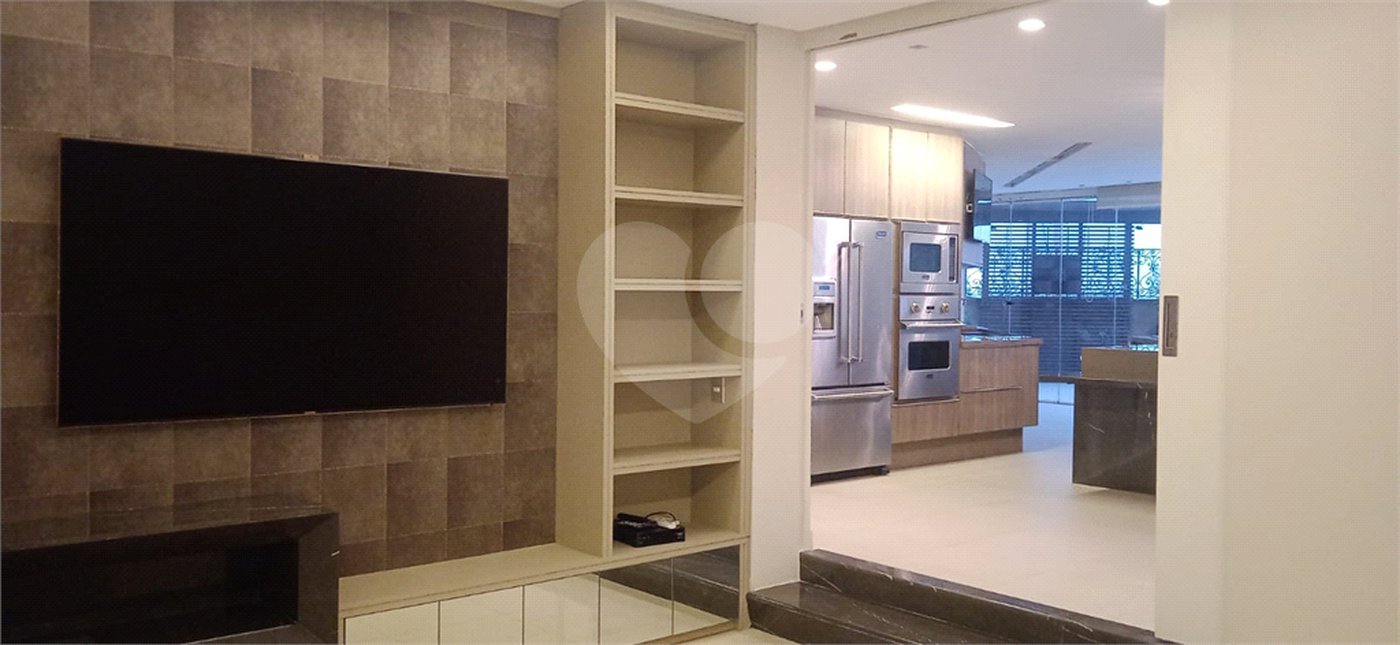 Duplex à venda com 7 quartos, sendo 5 suítes, em Anália Franco, São Paulo, SP