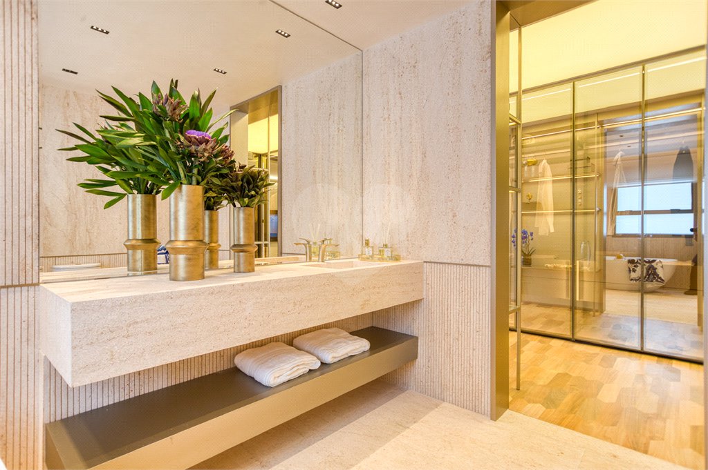 Apartamento à venda com 4 suítes em Pinheiros, São Paulo, SP