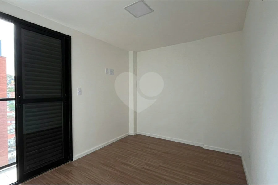 Apartamento à venda com 3 quartos, sendo 3 suítes, no Centro, Poços de Caldas - MG