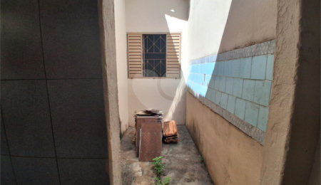 Casa à venda com 3 quartos em Vila Costa do Sol, São Carlos, SP