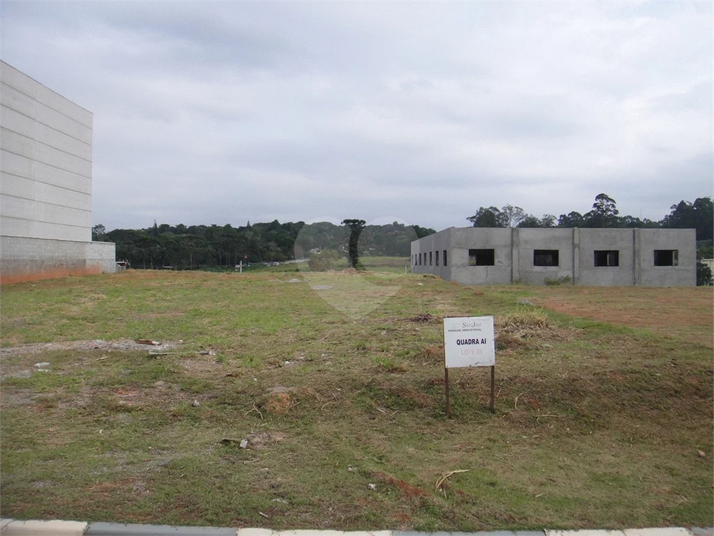 Terreno industrial, 1.300 m2, em Vargem Grande Paulista